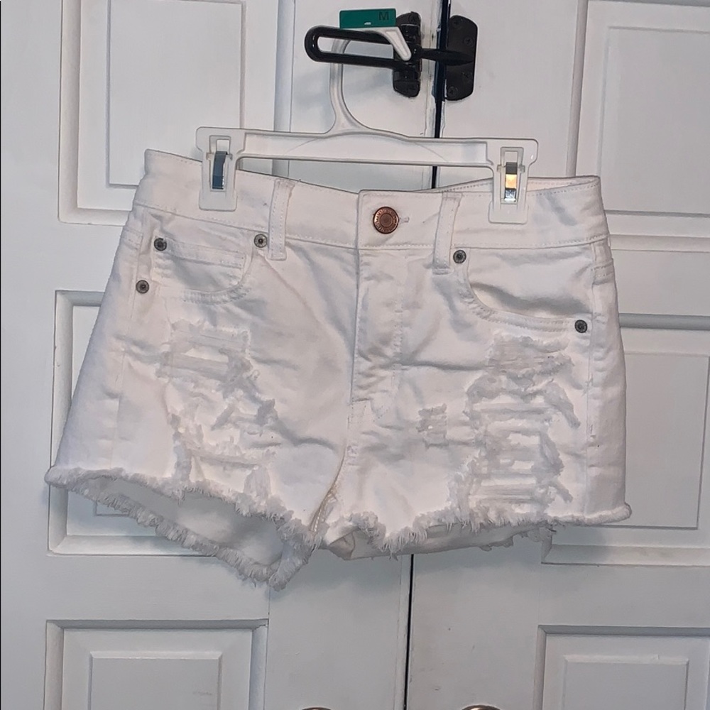 American eagle white shorts